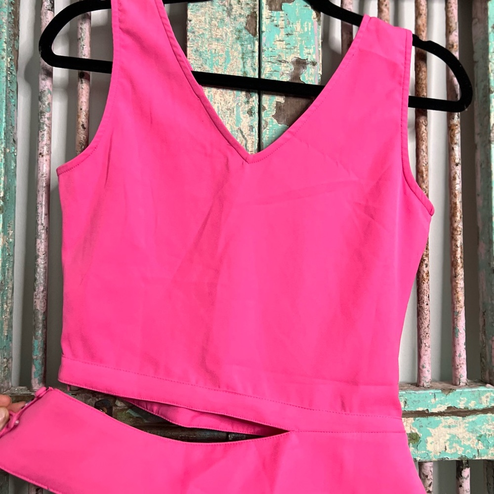 Aztec Print Cut Out Crop Tank - Picture 2 of 2